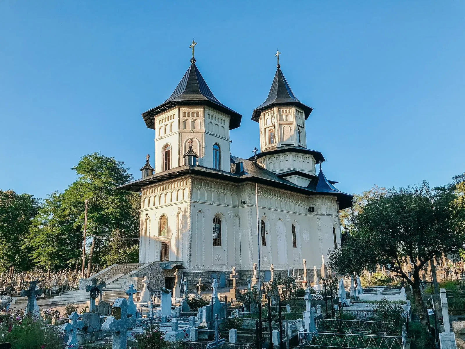Biserica „Sfântul Ioan Botezătorul” din Bucecea