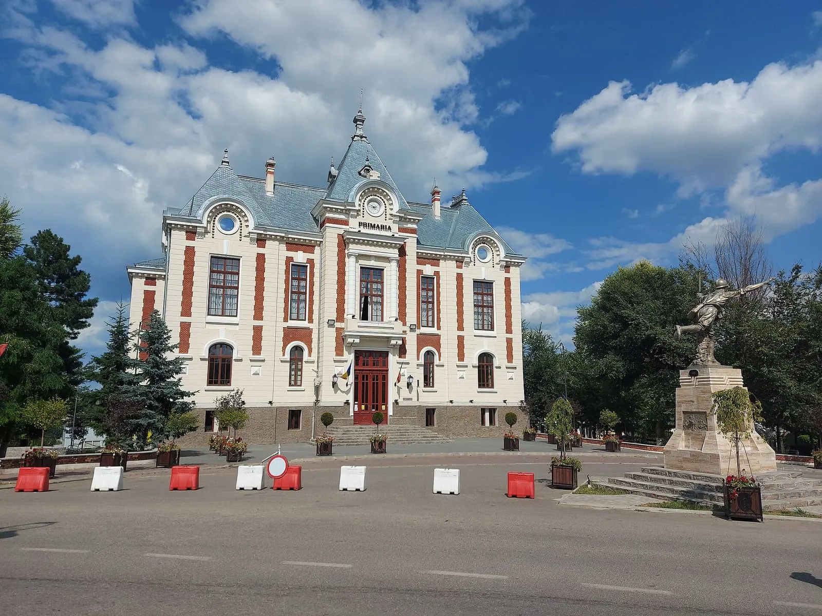 Primăria municipiului Dorohoi, clădire monument istoric